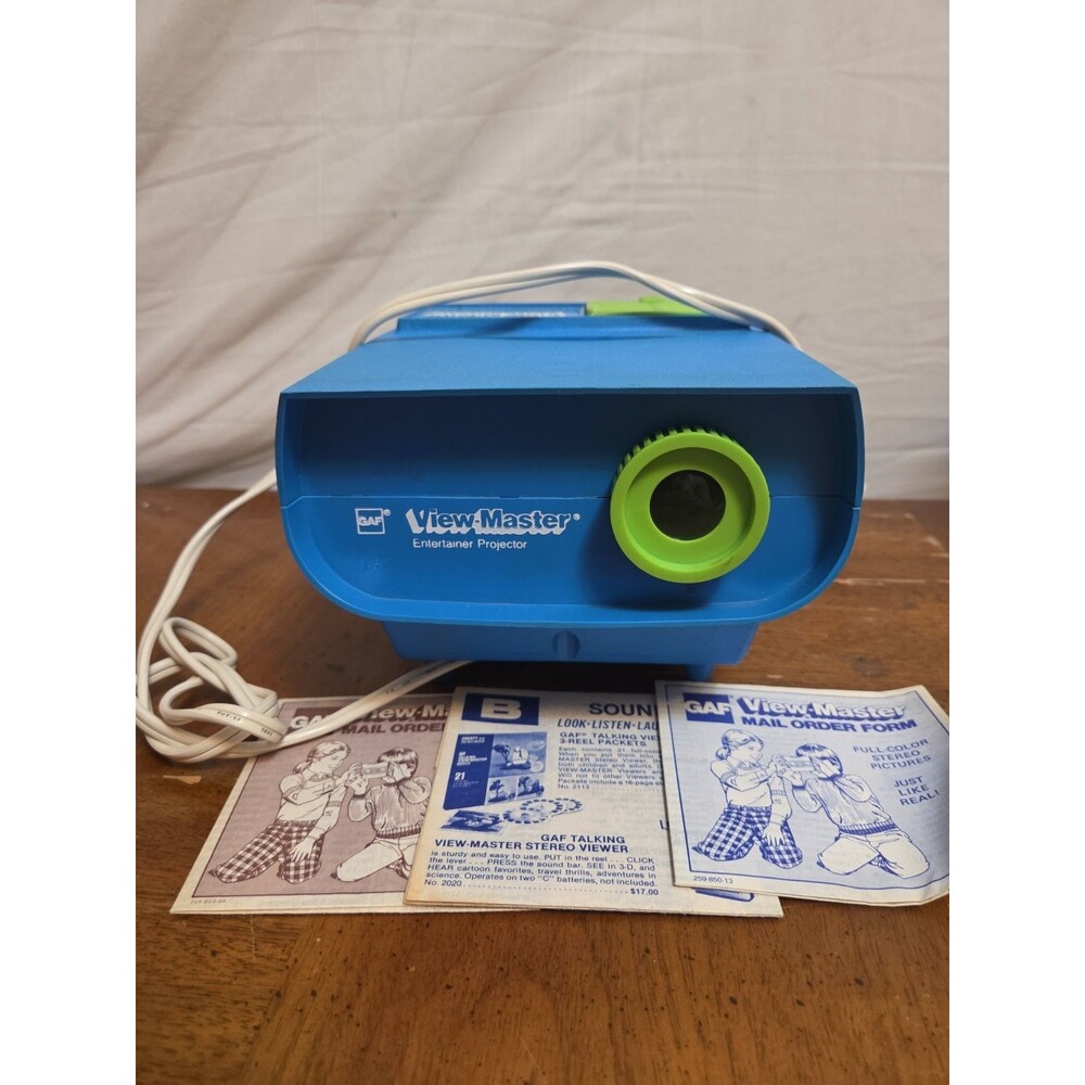 View Master Entertainer Projector TESTED WORKING! Powers on with working bulb!